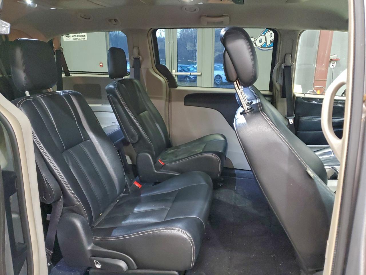 2014 Chrysler Town & Country Touring VIN: 2C4RC1BG2ER434755 Lot: 94166115