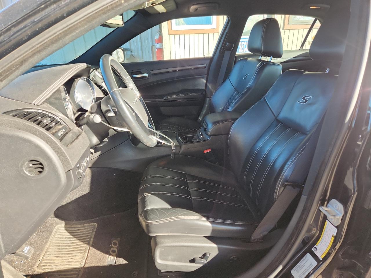 2014 Chrysler 300 S VIN: 2C3CCAGG9EH357214 Lot: 93003695