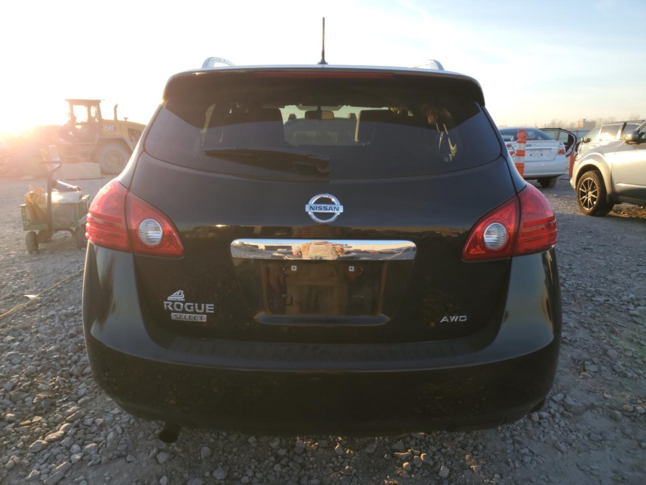 2015 Nissan Rogue Select S VIN: JN8AS5MV3FW757583 Lot: 92702325