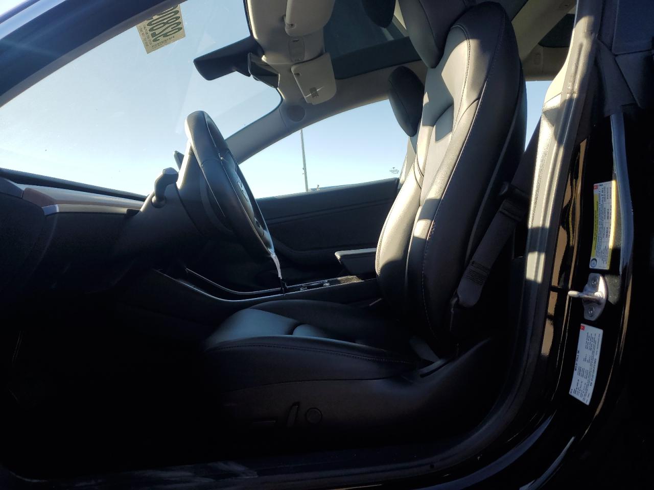 2018 Tesla Model 3 VIN: 5YJ3E1EB2JF070620 Lot: 92809315