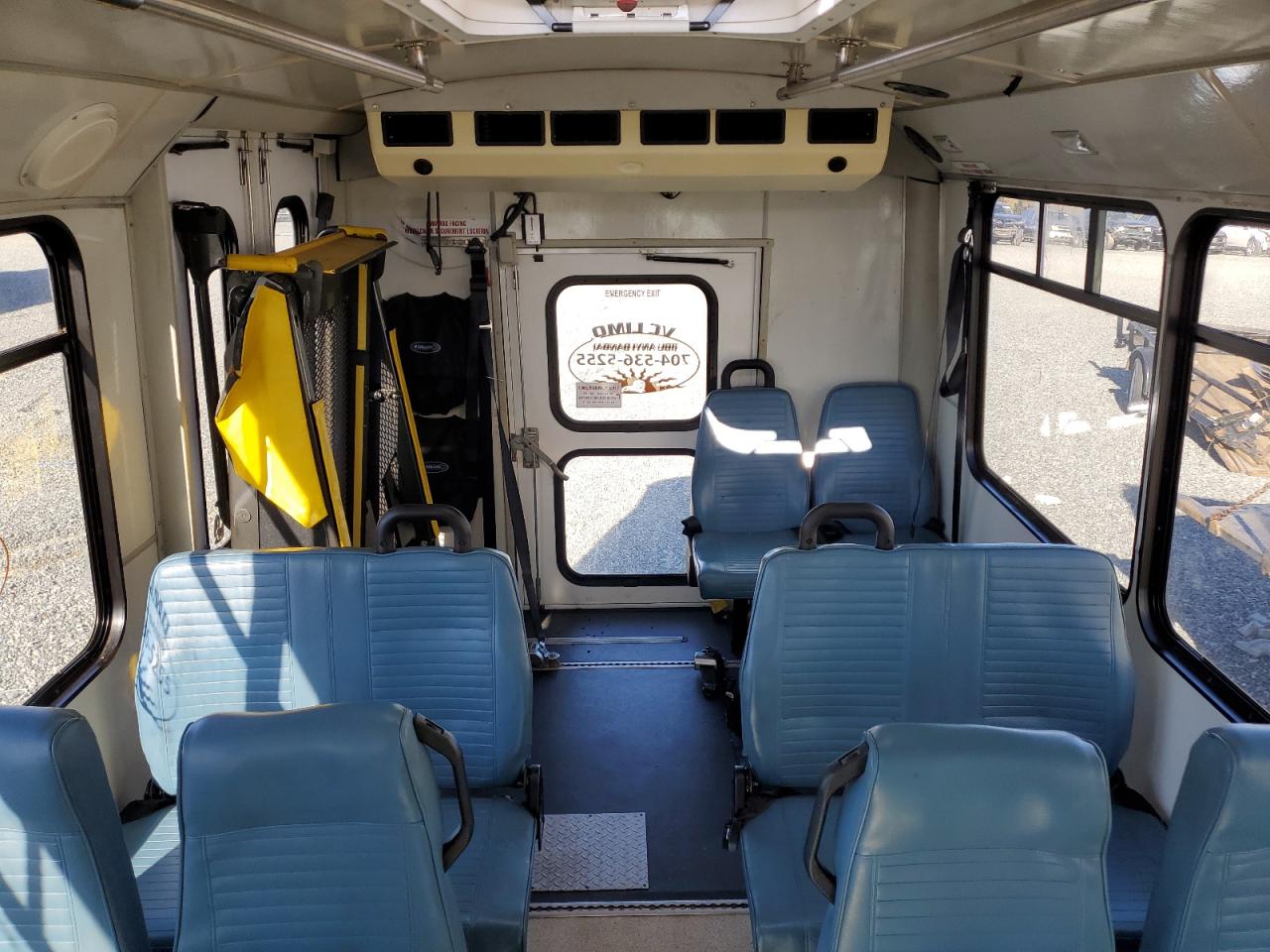 2013 Ford Econoline E350 Super Duty Cutaway Van VIN: 1FDEE3FS2DDA02750 Lot: 90652925