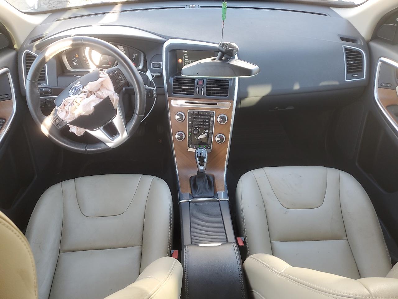 2017 Volvo Xc60 T6 Inscription VIN: YV449MRU0H2013915 Lot: 93345055