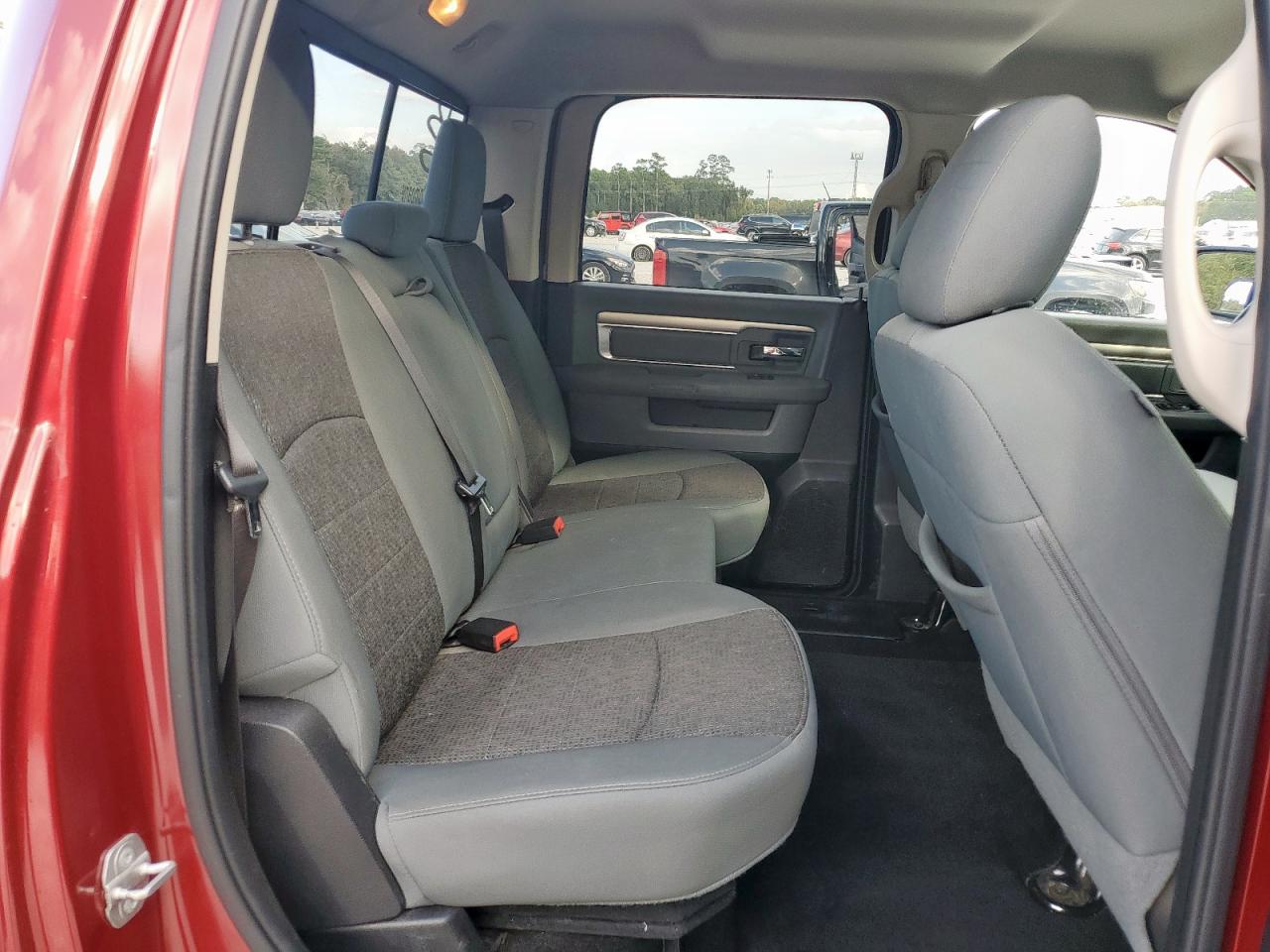 2015 Ram 1500 Slt VIN: 1C6RR6LT1FS565755 Lot: 92731755