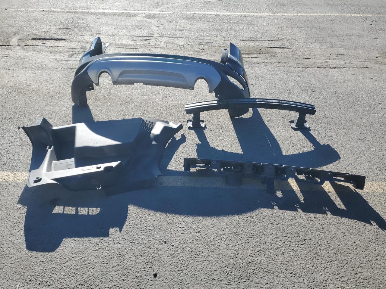 2015 Ford Escape Se VIN: 1FMCU9GX0FUB72700 Lot: 93203395