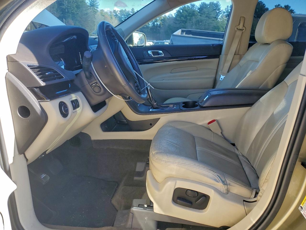 2013 Lincoln Mkt VIN: 2LMHJ5AT4DBL53240 Lot: 94413765