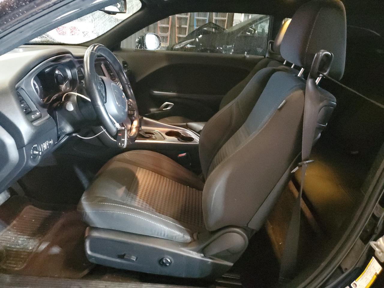 2018 Dodge Challenger Sxt VIN: 2C3CDZAG3JH128543 Lot: 94109215