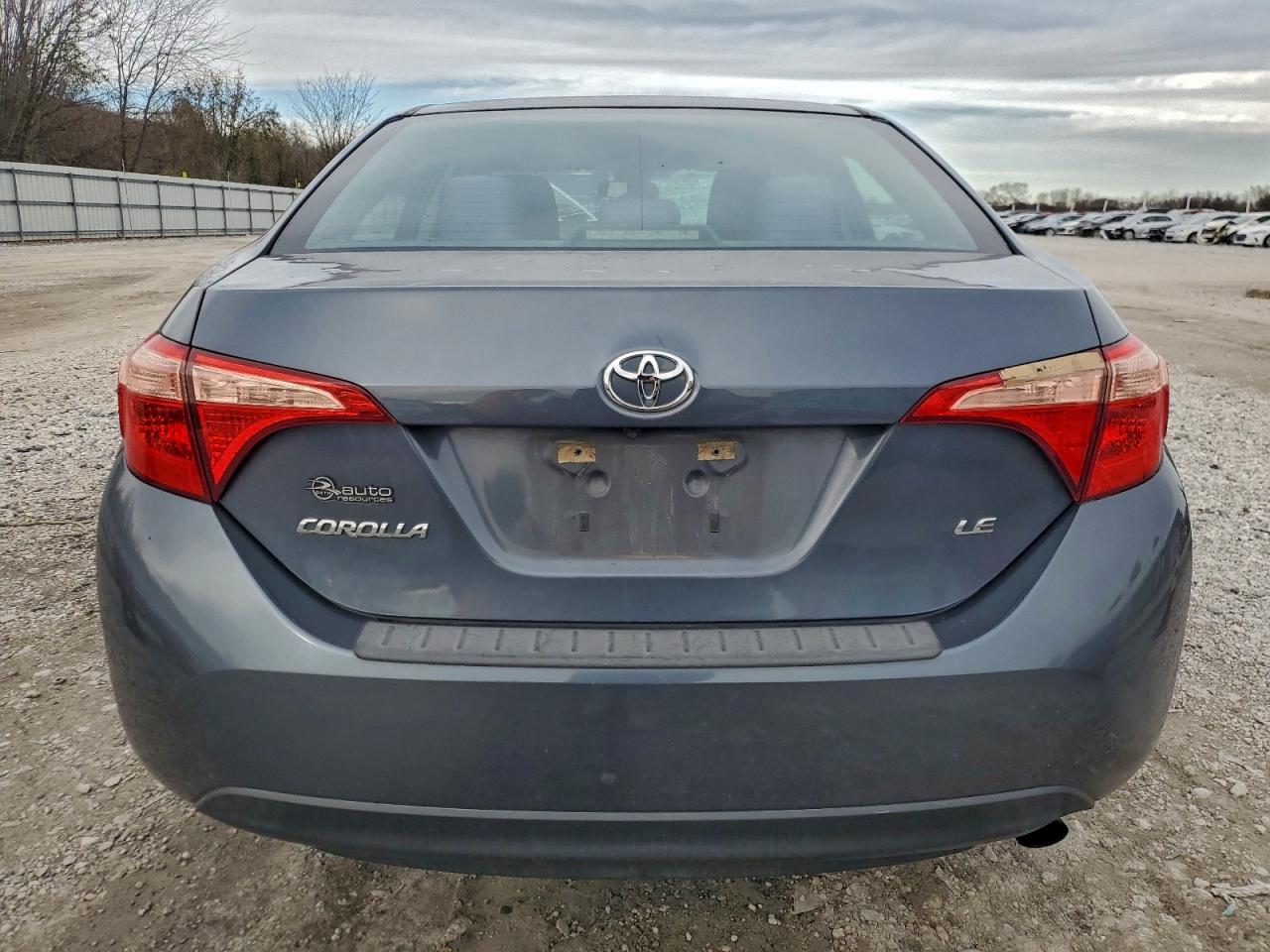 2017 Toyota Corolla L VIN: 5YFBURHE7HP589924 Lot: 94253115