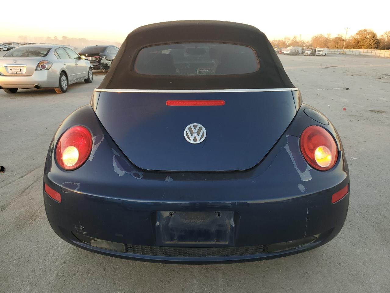 2006 Volkswagen New Beetle Convertible Option Package 1 VIN: 3VWRF31Y66M313875 Lot: 91973495