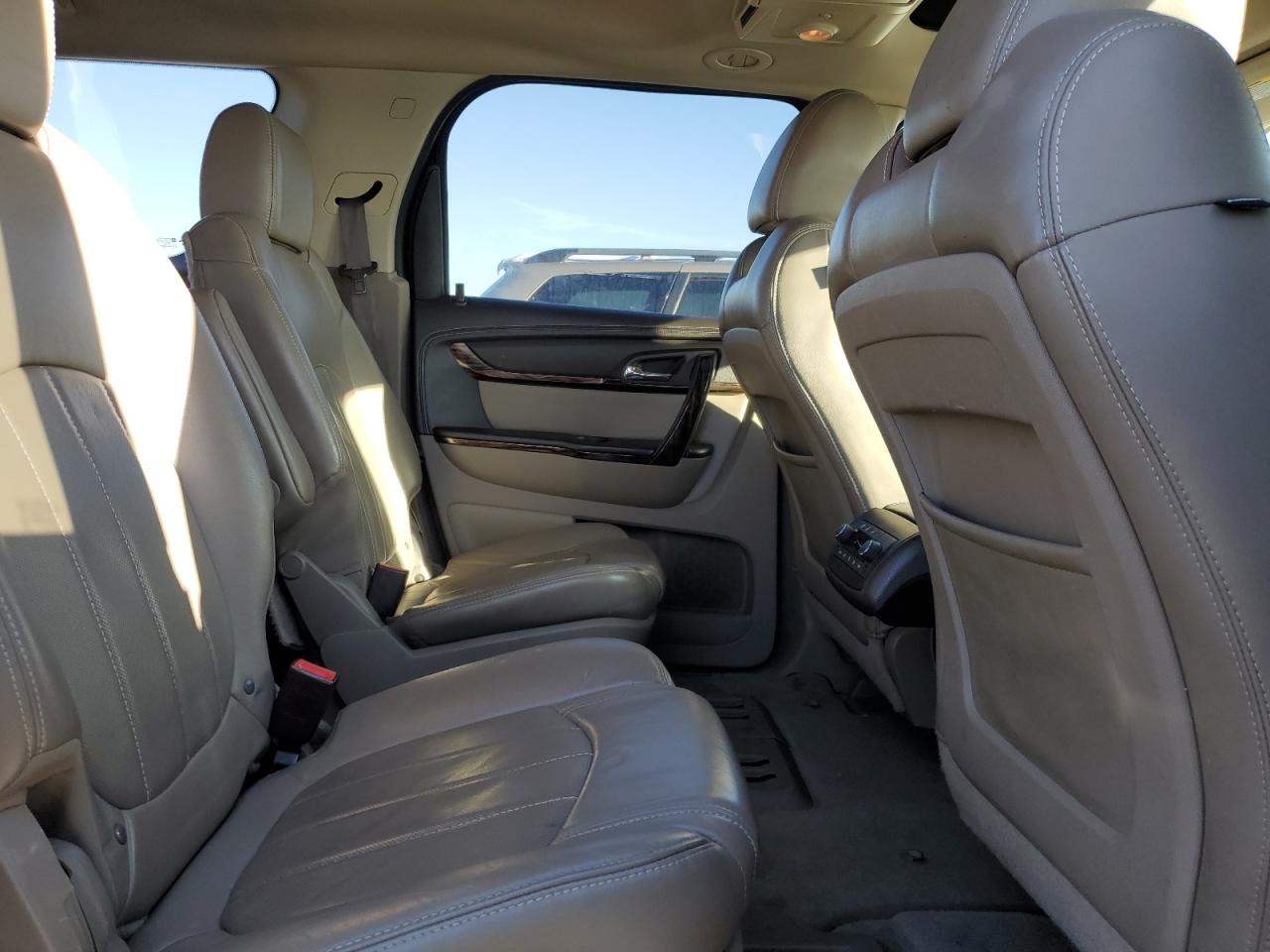 2014 GMC Acadia Denali VIN: 1GKKVTKDXEJ353640 Lot: 93116655