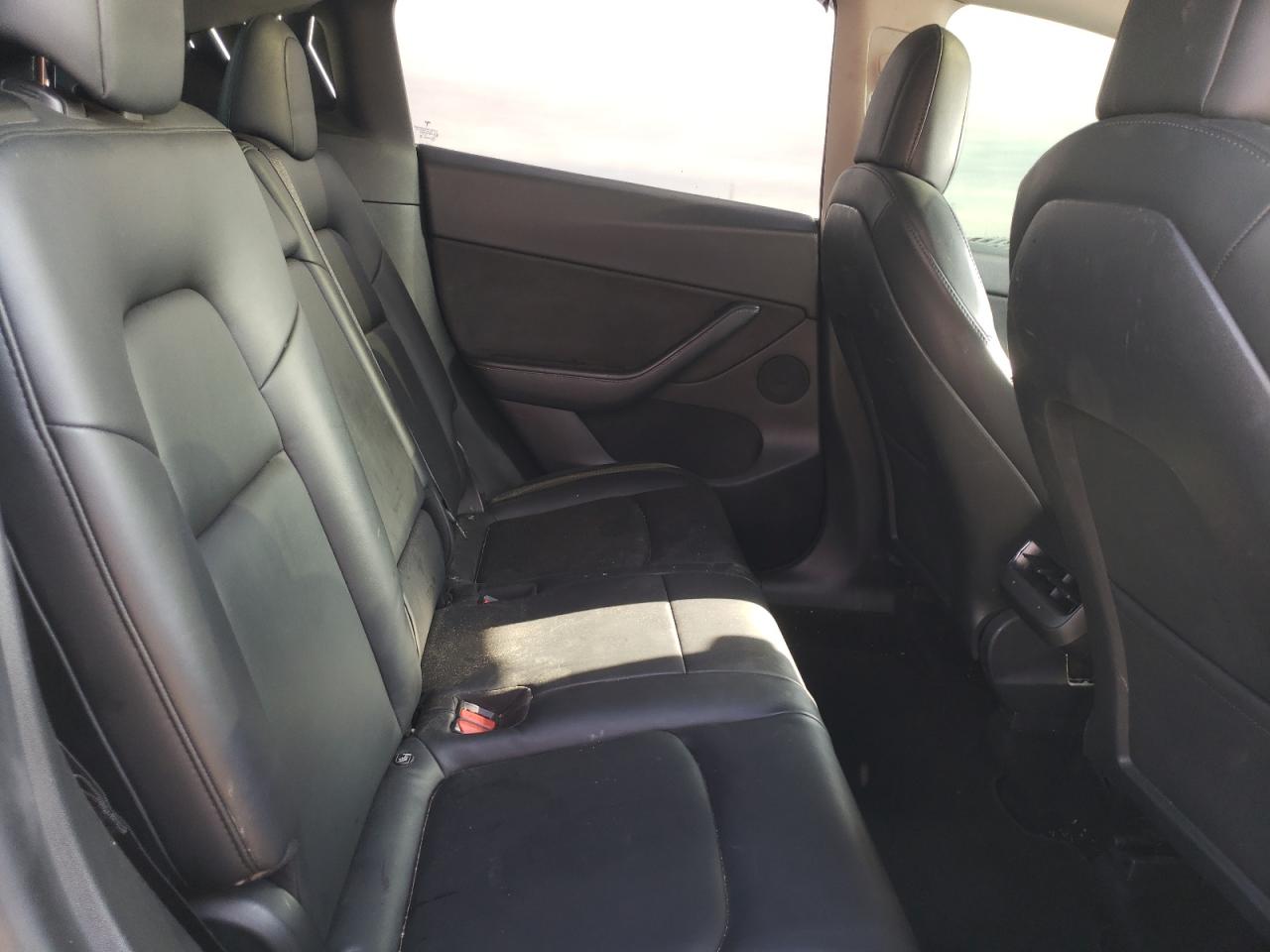 2021 Tesla Model Y VIN: 5YJYGDED7MF126557 Lot: 91942755