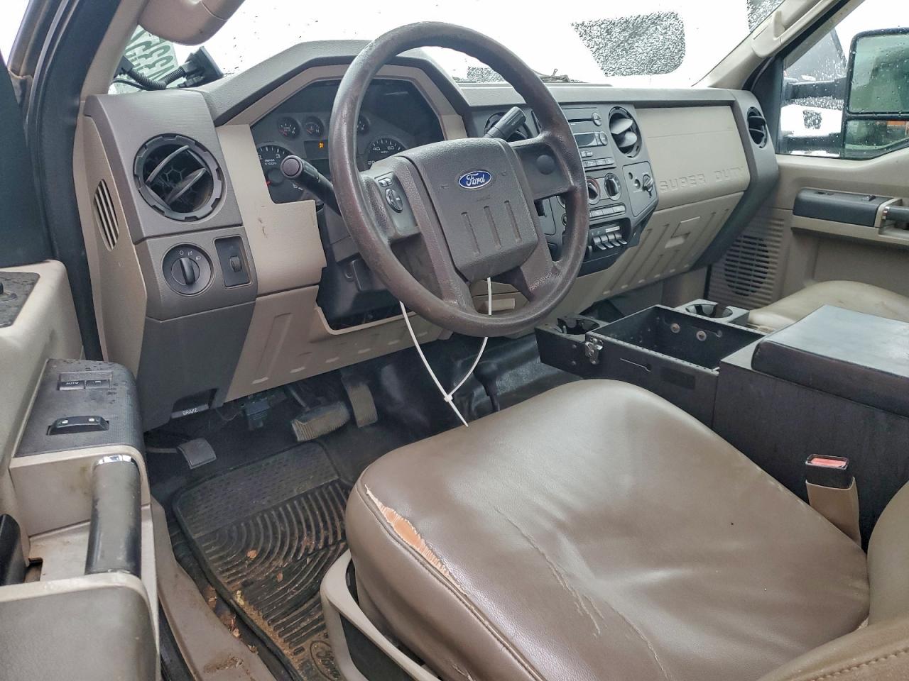 2008 Ford F550 Super Duty VIN: 1FDAF57R48EA56747 Lot: 94335235