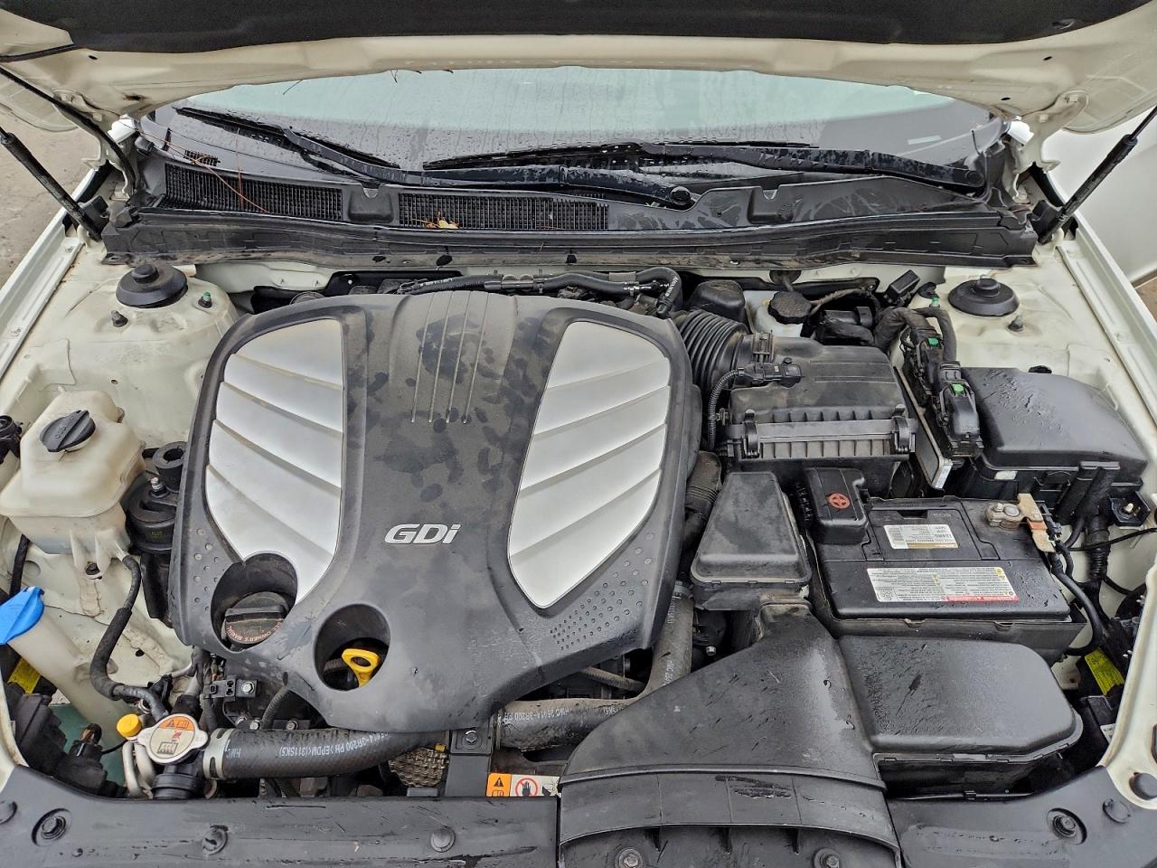 2015 Kia Cadenza Premium VIN: KNALN4D75F5191954 Lot: 93912355