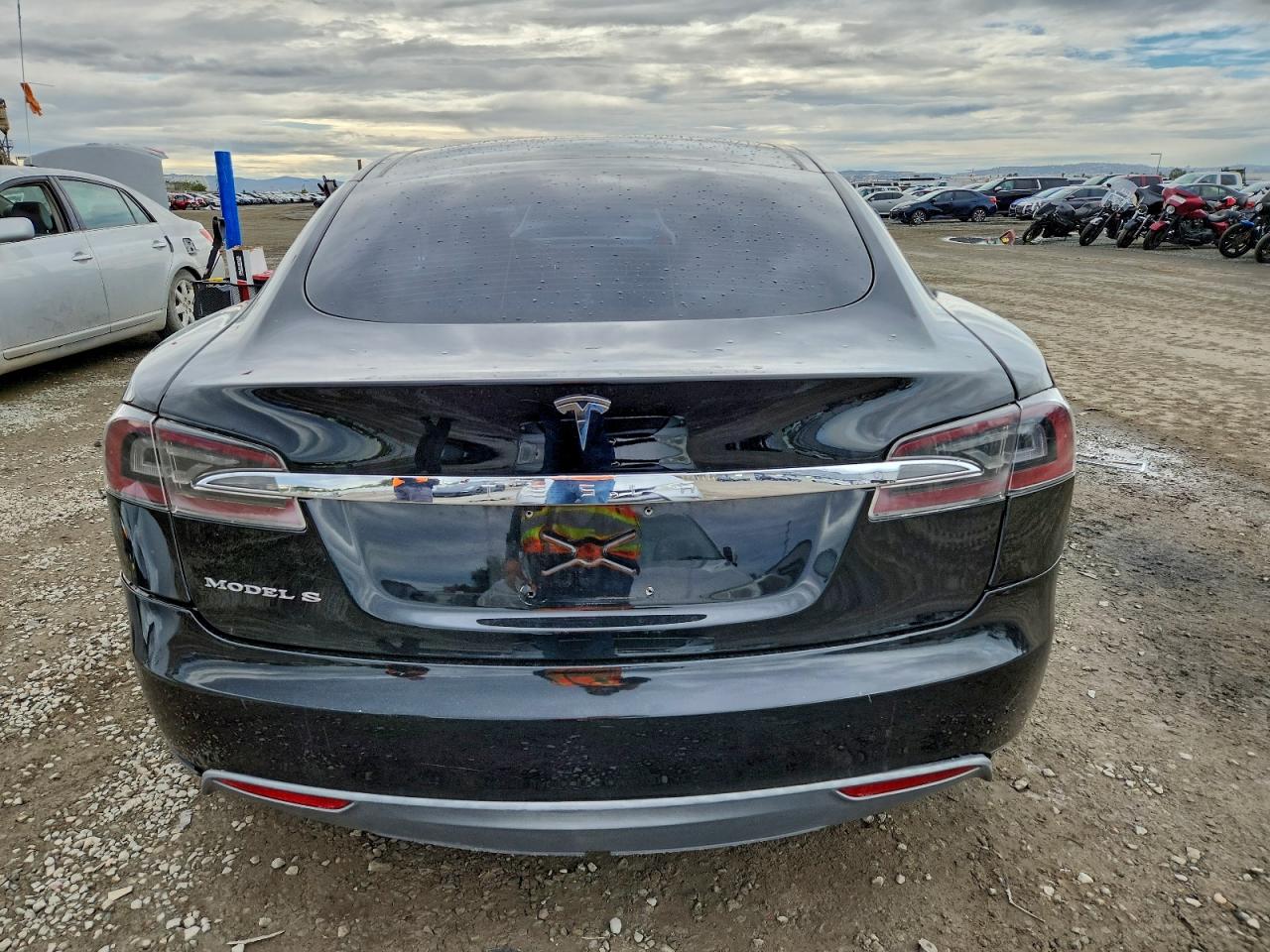 2013 Tesla Model S VIN: 5YJSA1DG8DFP03663 Lot: 94360345