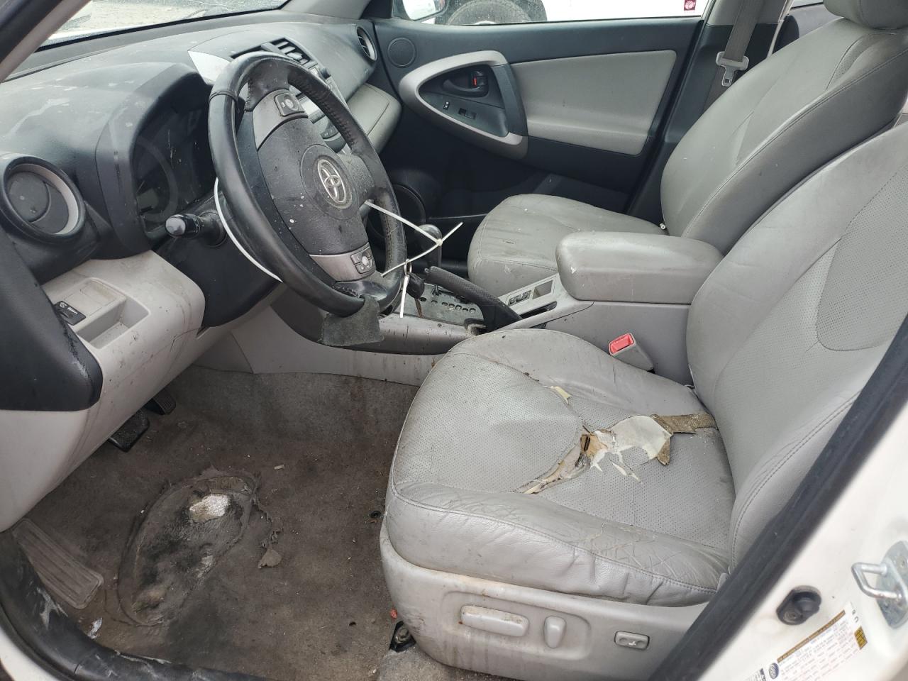 2008 Toyota Rav4 Limited VIN: JTMBK31V285064201 Lot: 92012155