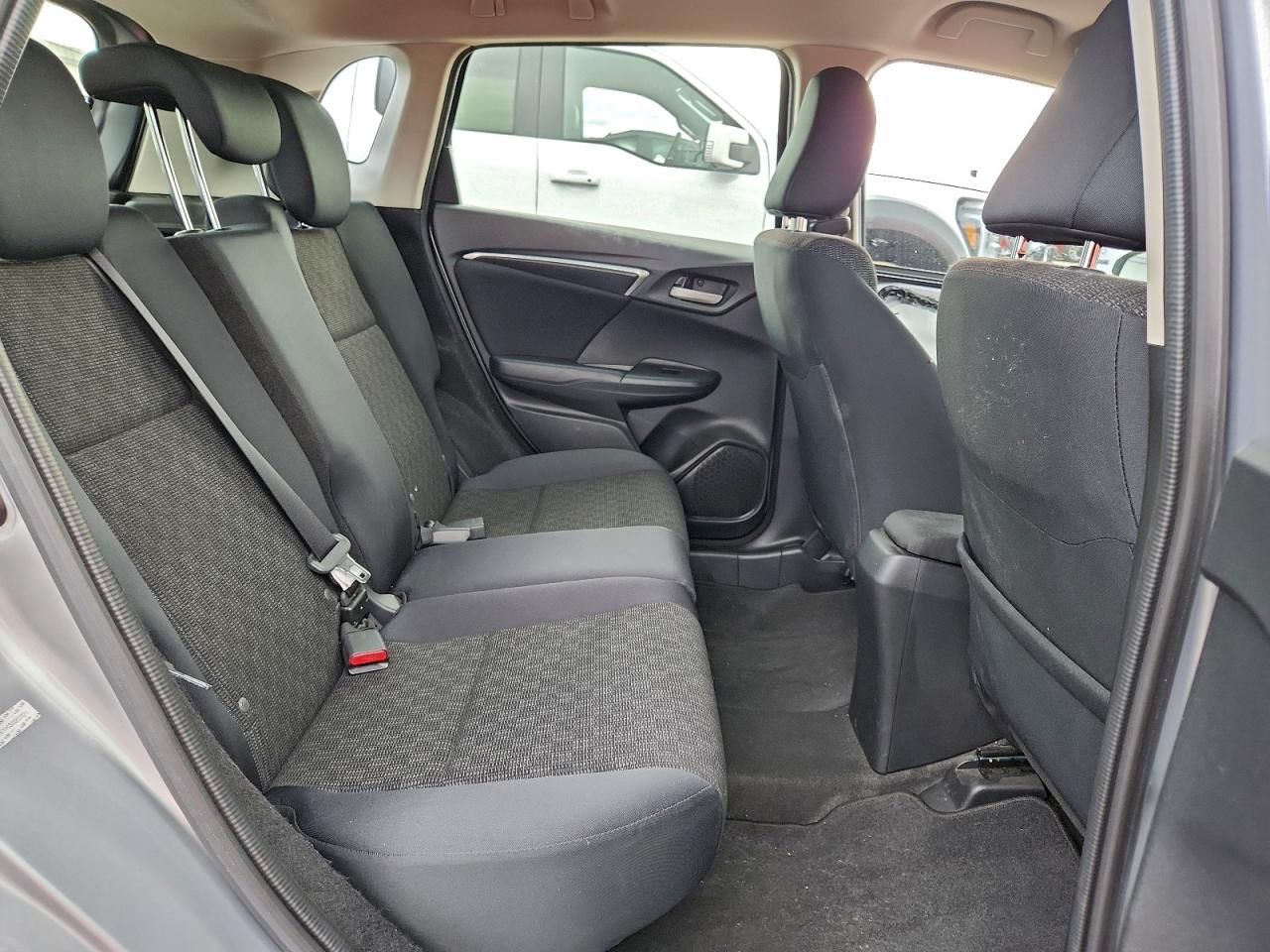 2017 Honda Fit Lx VIN: JHMGK5H51HS020701 Lot: 92755615