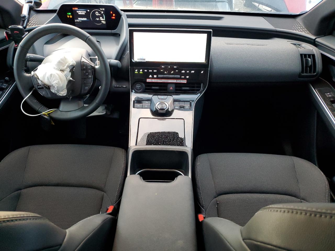 2025 Toyota Bz4X Xle VIN: JTMABACA6SA092771 Lot: 82560745