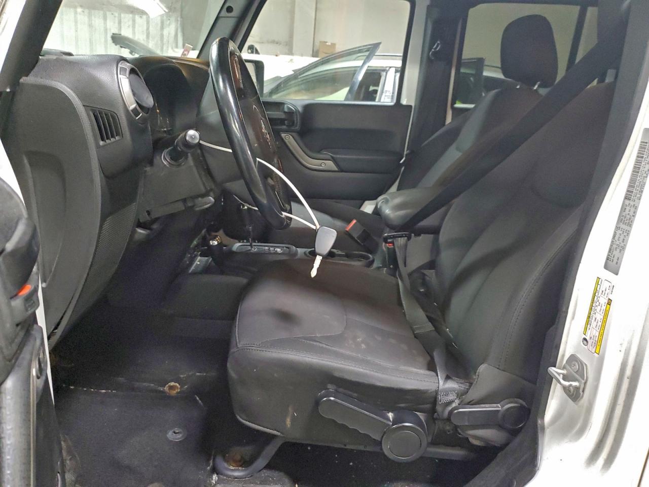 2015 Jeep Wrangler Unlimited Sport VIN: 1C4BJWDG9FL571249 Lot: 93993745