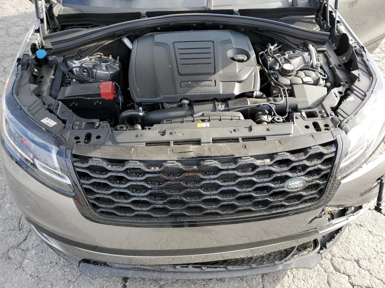 2018 Land Rover Range Rover Velar S VIN: SALYB2RXXJA748302 Lot: 92686495