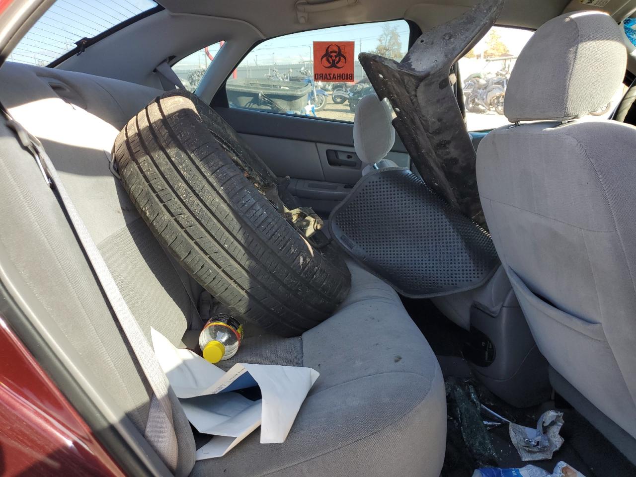 2004 Ford Taurus Se VIN: 1FAFP53U64A127570 Lot: 92005605