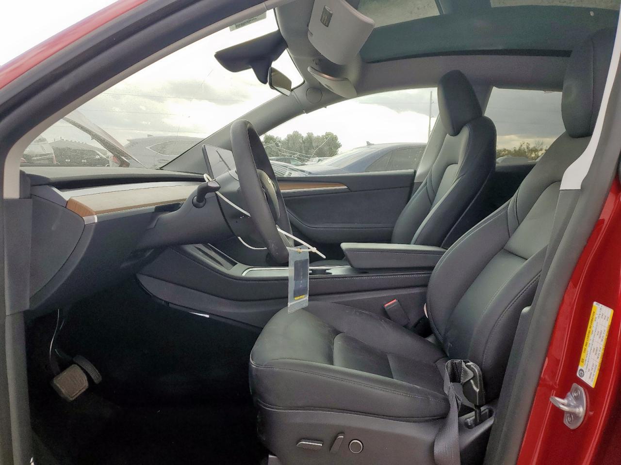 2025 Tesla Model Y VIN: 7SAYGDED6SA349038 Lot: 93900135