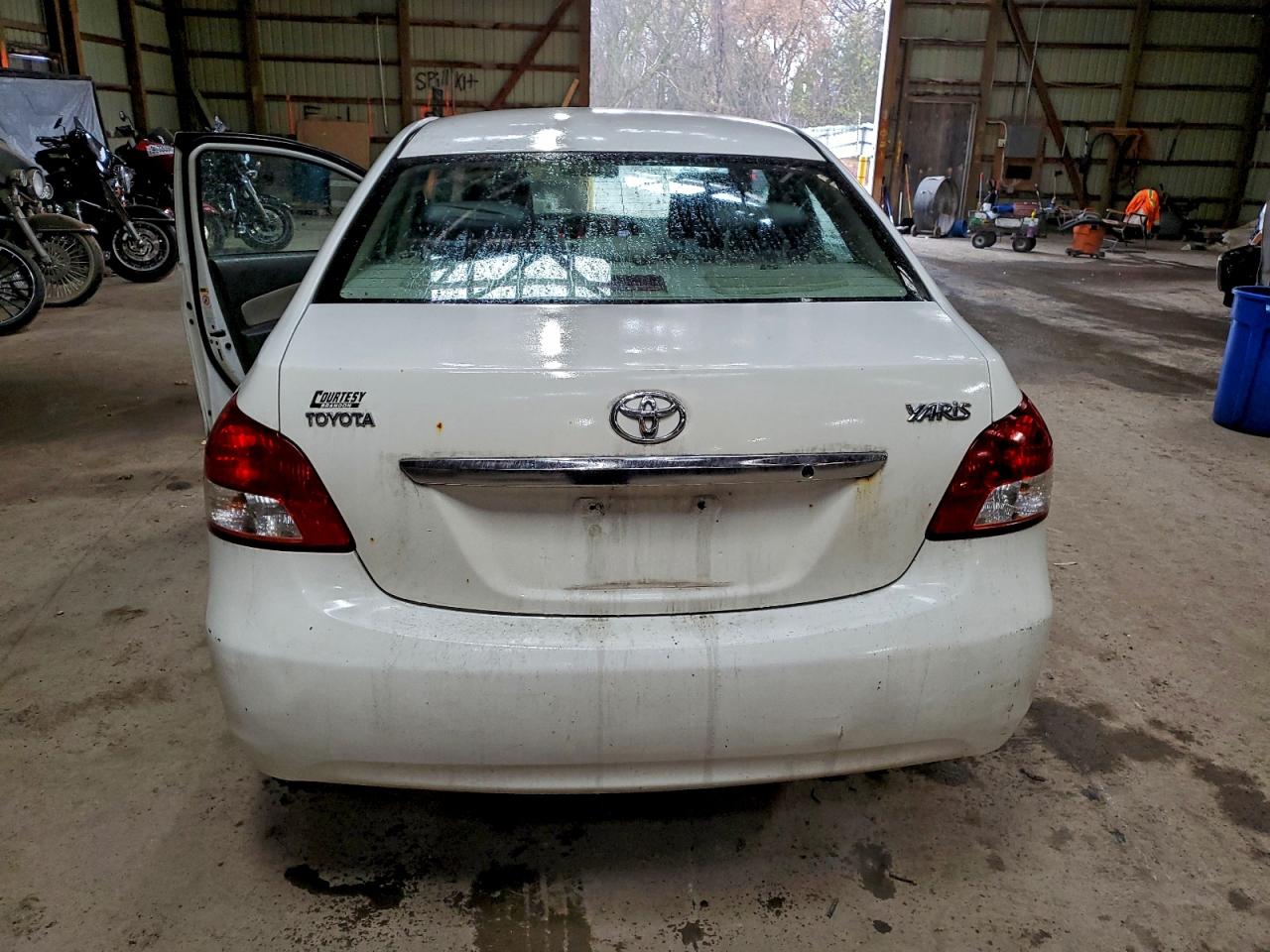 2009 Toyota Yaris VIN: JTDBT903294046854 Lot: 94637025