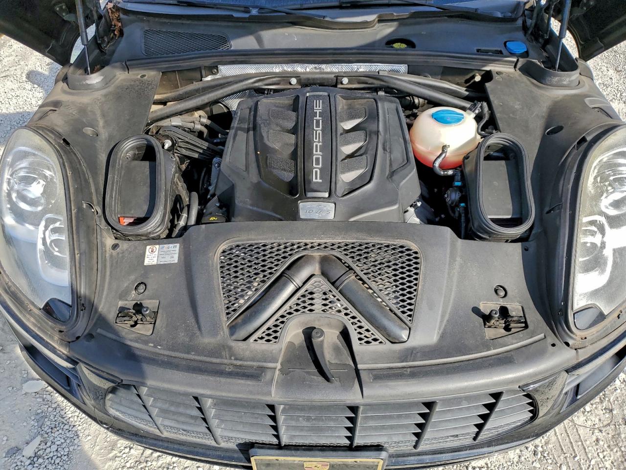 2016 Porsche Macan S VIN: WP1AB2A58GLB47873 Lot: 93866095