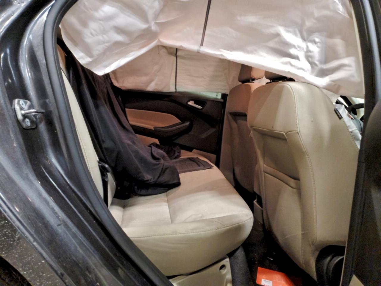 2018 Ford Focus Se VIN: 1FADP3FE6JL260989 Lot: 94250735