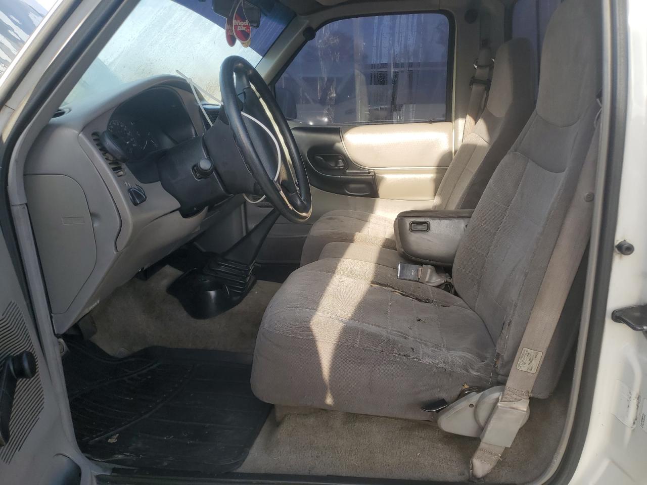 1996 Ford Ranger VIN: 1FTCR10A7TUA28599 Lot: 92278375