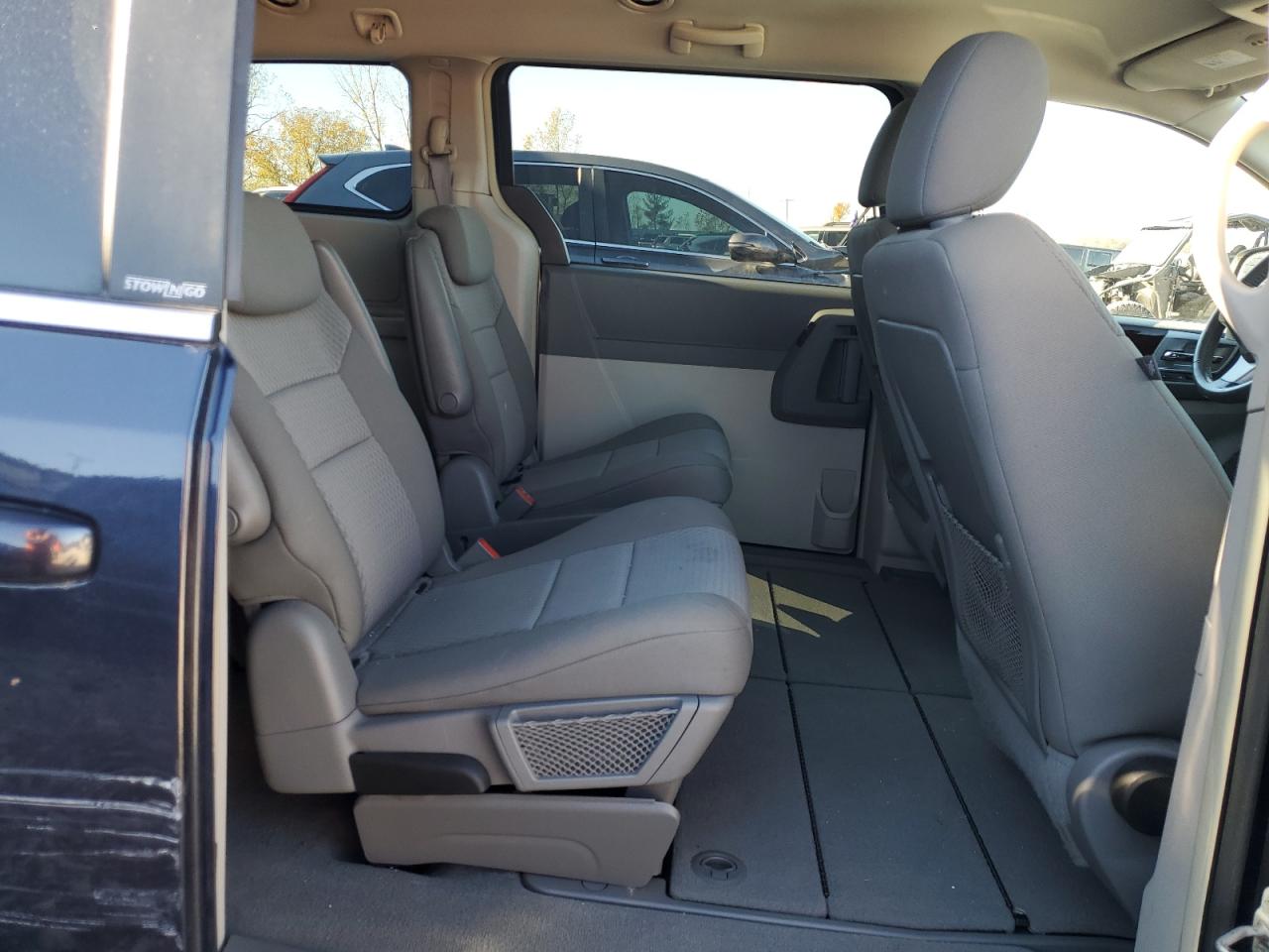 2009 Chrysler Town & Country Touring VIN: 2A8HR54139R665088 Lot: 90915885