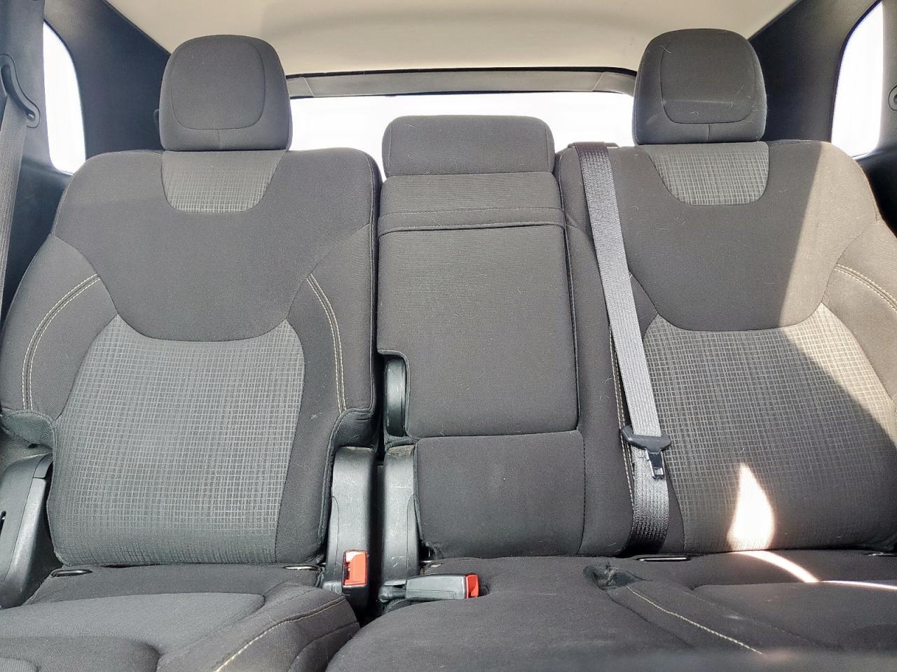 2017 Jeep Cherokee Latitude VIN: 1C4PJMCSXHW546054 Lot: 93469885