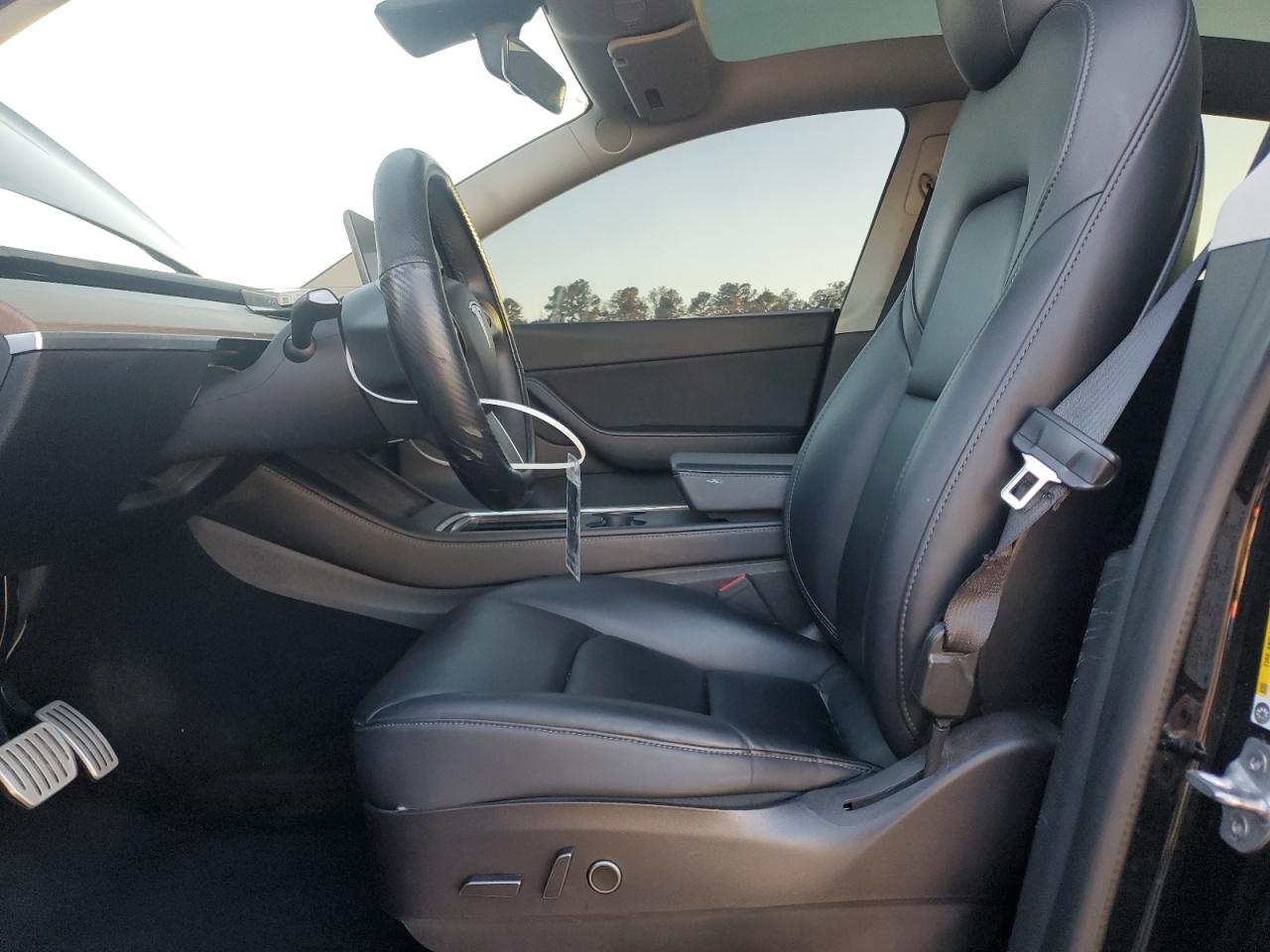 2022 Tesla Model Y VIN: 7SAYGDEF2NF312187 Lot: 91017155