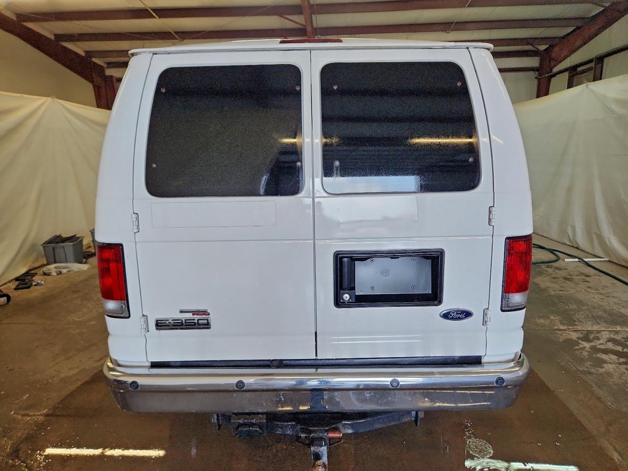 2011 Ford Econoline E350 Super Duty Wagon VIN: 1FBNE3BL9BDB38331 Lot: 92721675