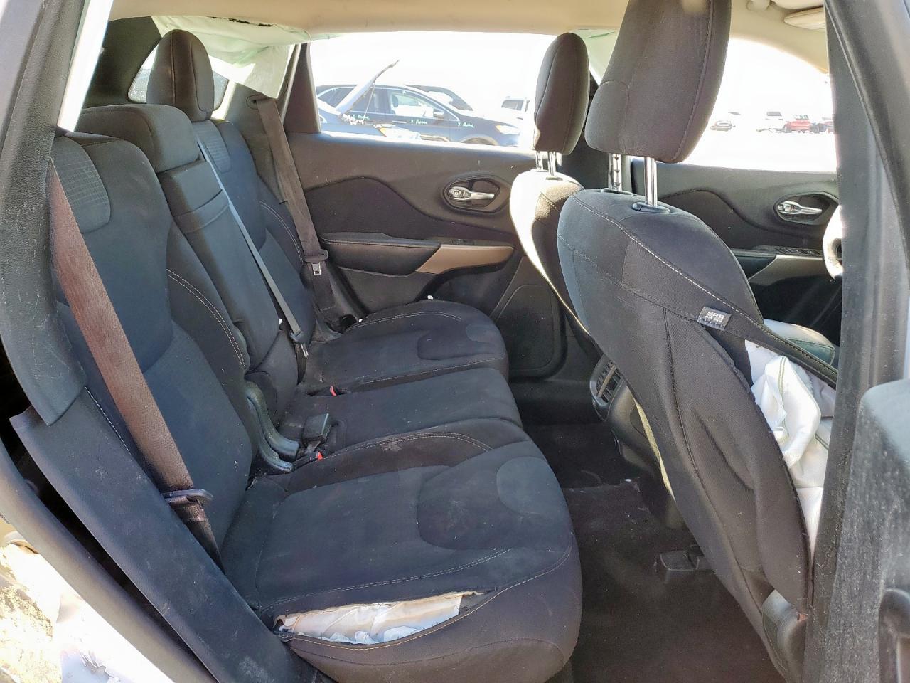 2017 Jeep Cherokee Latitude VIN: 1C4PJLCB9HD221904 Lot: 91264565