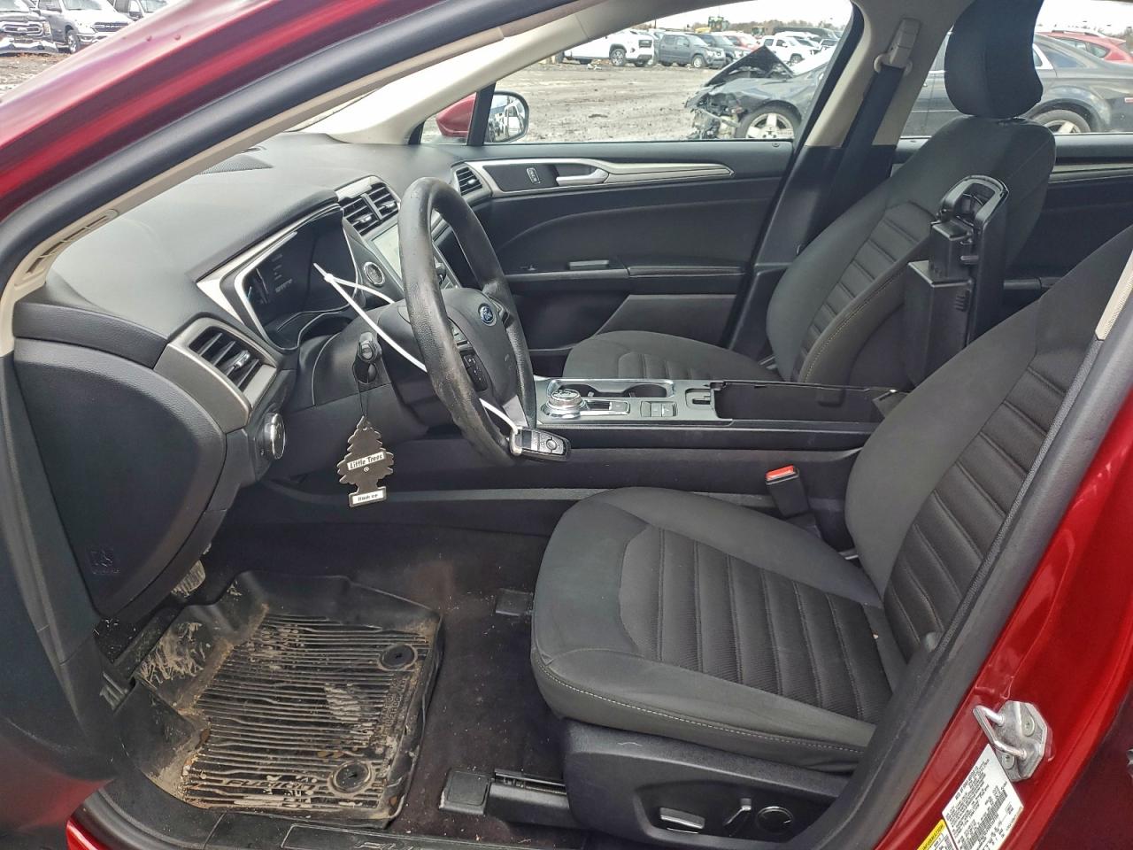 2019 Ford Fusion Se VIN: 3FA6P0LU9KR169186 Lot: 94687085