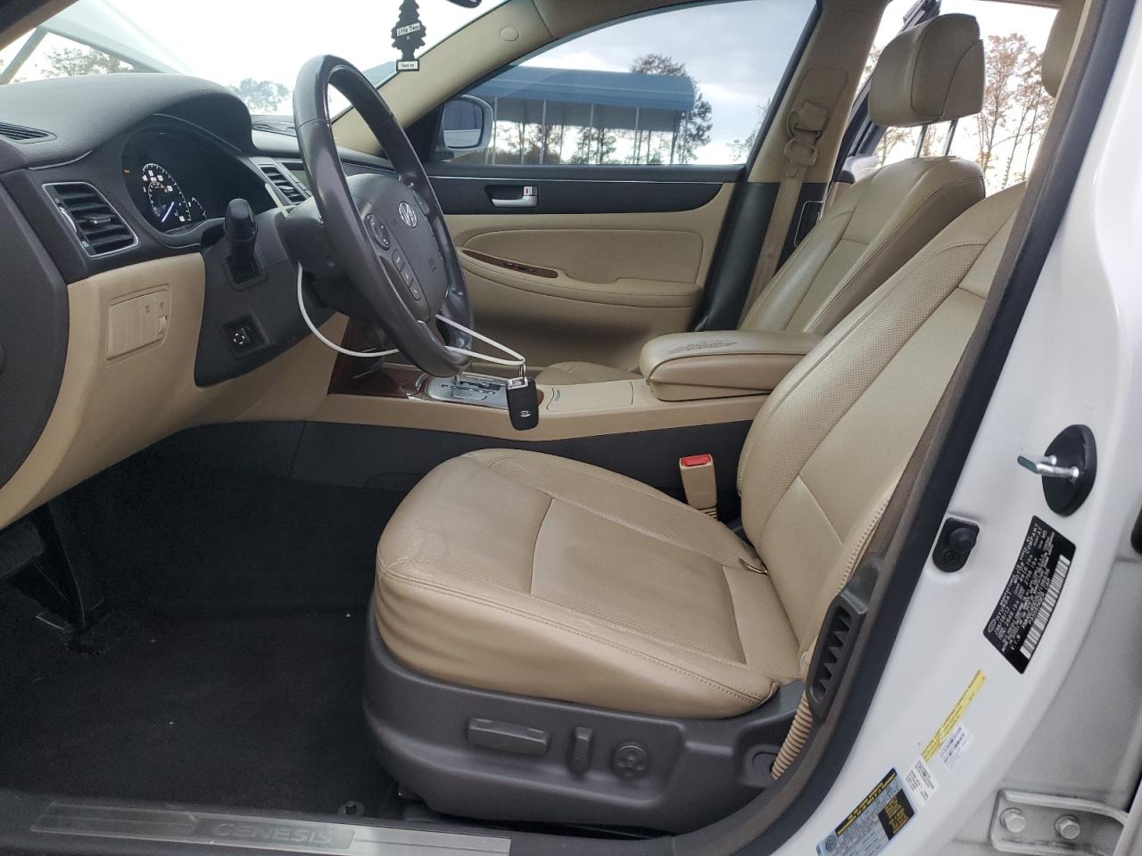 2012 Hyundai Genesis 3.8L VIN: KMHGC4DD3CU186636 Lot: 91896755