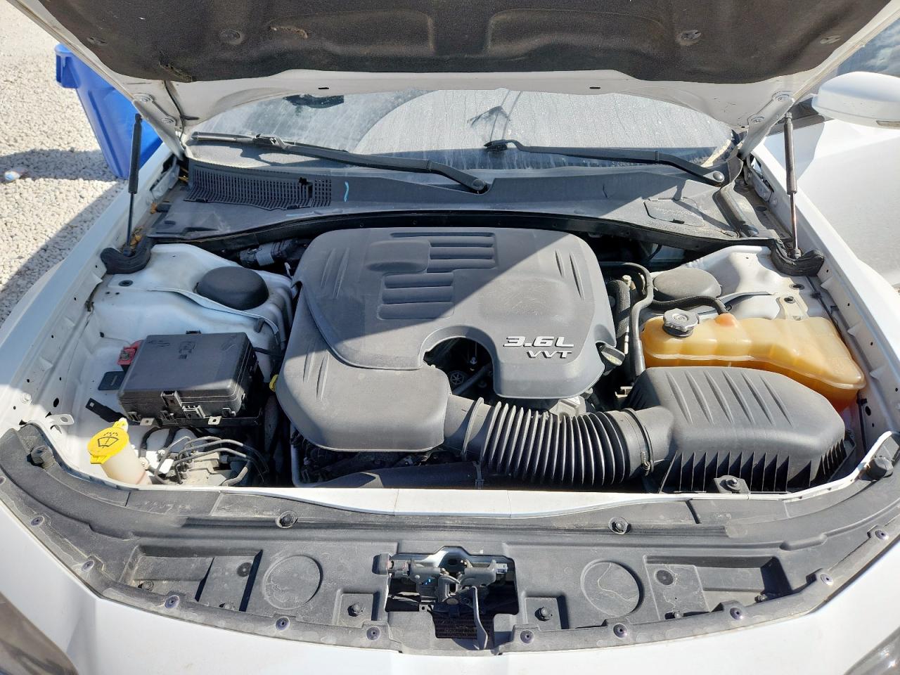 2018 Chrysler 300 S VIN: 2C3CCABG3JH245123 Lot: 92038625