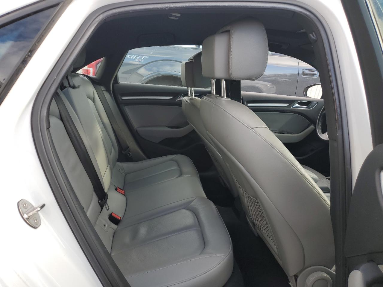 2017 Audi A3 Premium VIN: WAUAUGFF1H1067335 Lot: 91778025