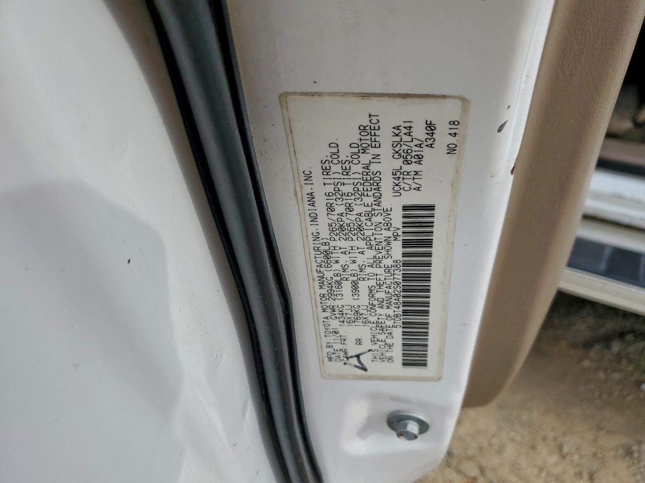 2002 Toyota Sequoia Limited VIN: 5TDBT48A02S077388 Lot: 94237355