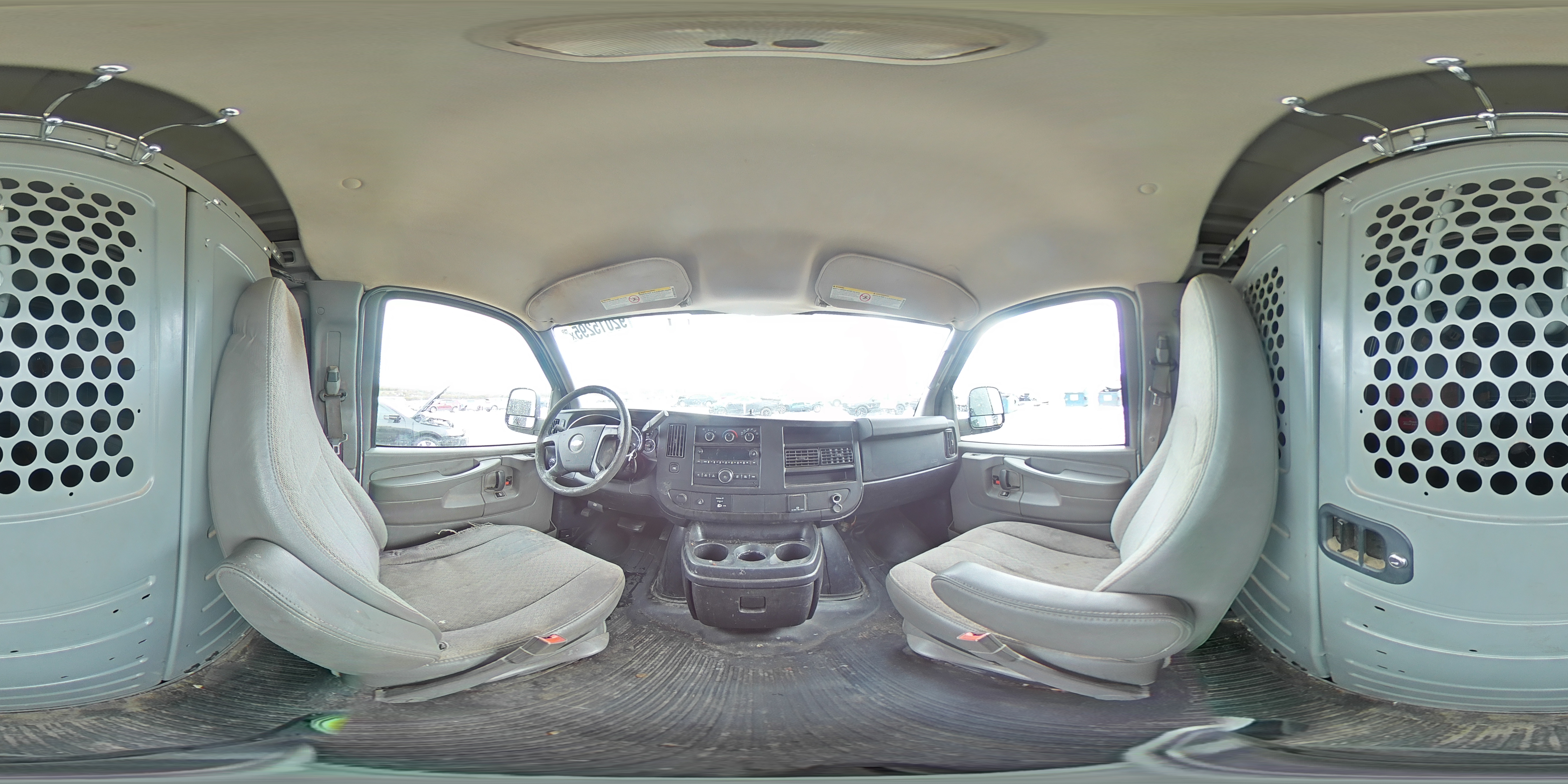 2015 Chevrolet Express G2500 Delivery Van VIN: 1GCWGFCF8F1224676 Lot: 92015295