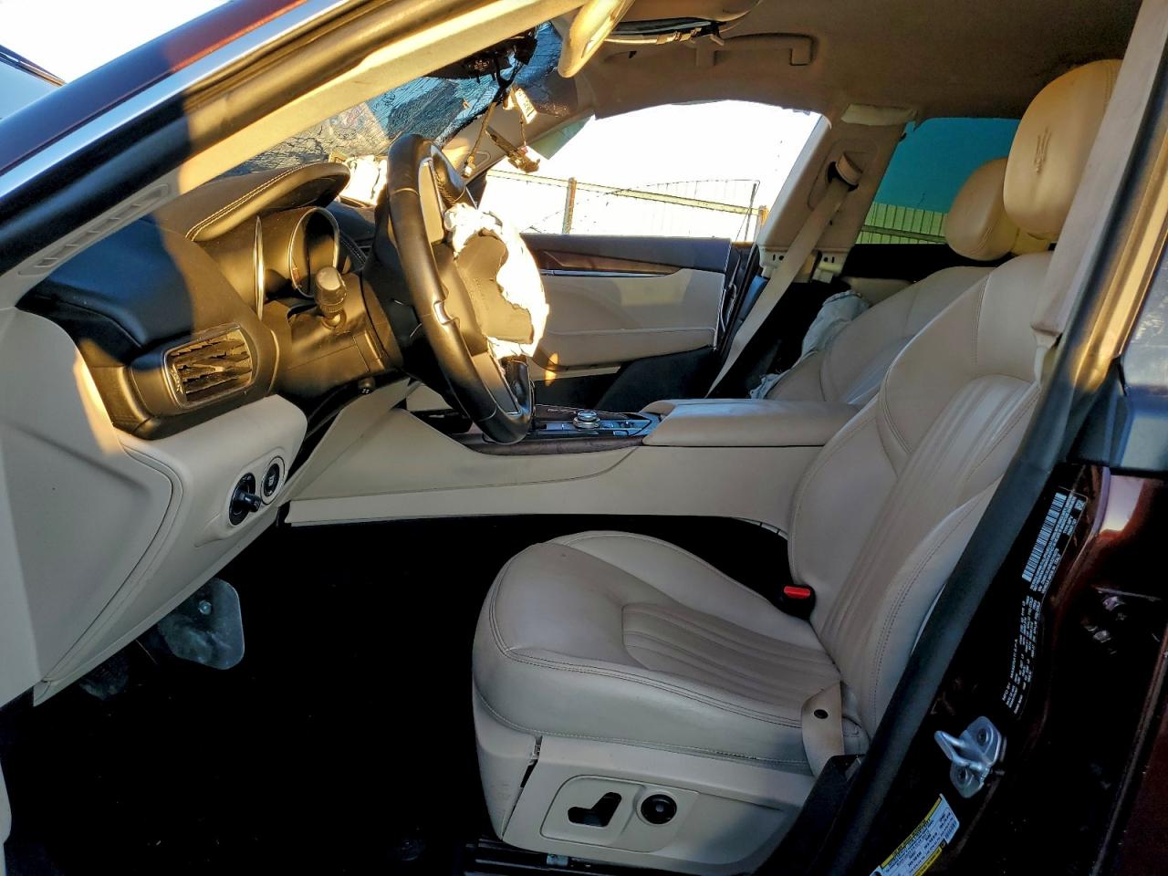 2017 Maserati Levante VIN: ZN661XUA8HX218076 Lot: 93856175