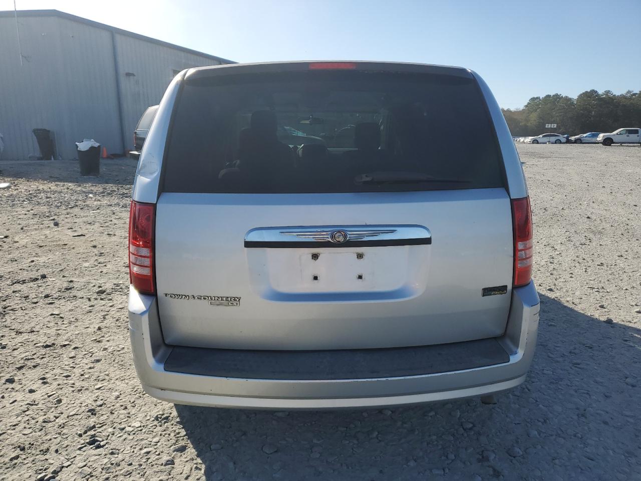 2008 Chrysler Town & Country Lx VIN: 2A8HR44H58R828720 Lot: 92828915