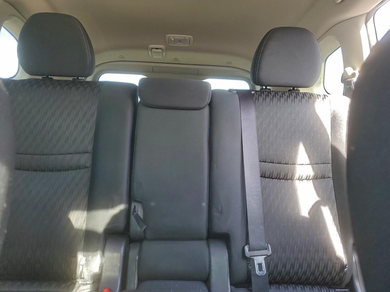 2019 Nissan Rogue S VIN: KNMAT2MV4KP511010 Lot: 93859925