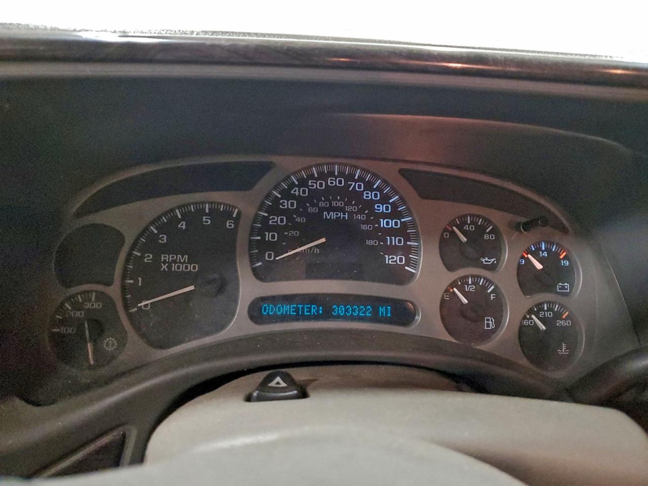 2004 GMC Yukon Xl Denali VIN: 1GKFK66U04J269914 Lot: 93655025