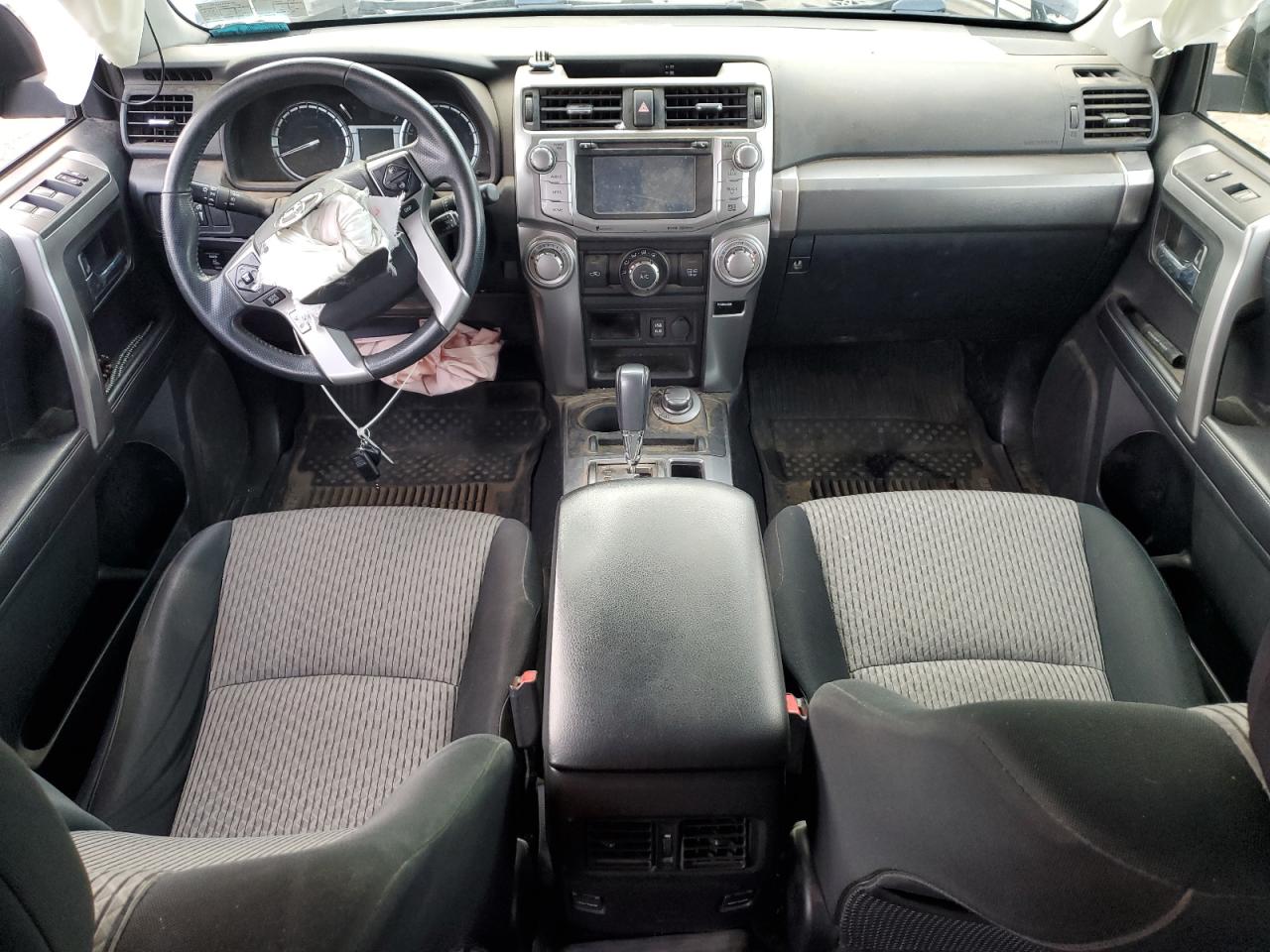 2019 Toyota 4Runner Sr5/Sr5 Premium VIN: JTEBU5JR9K5646050 Lot: 92783055