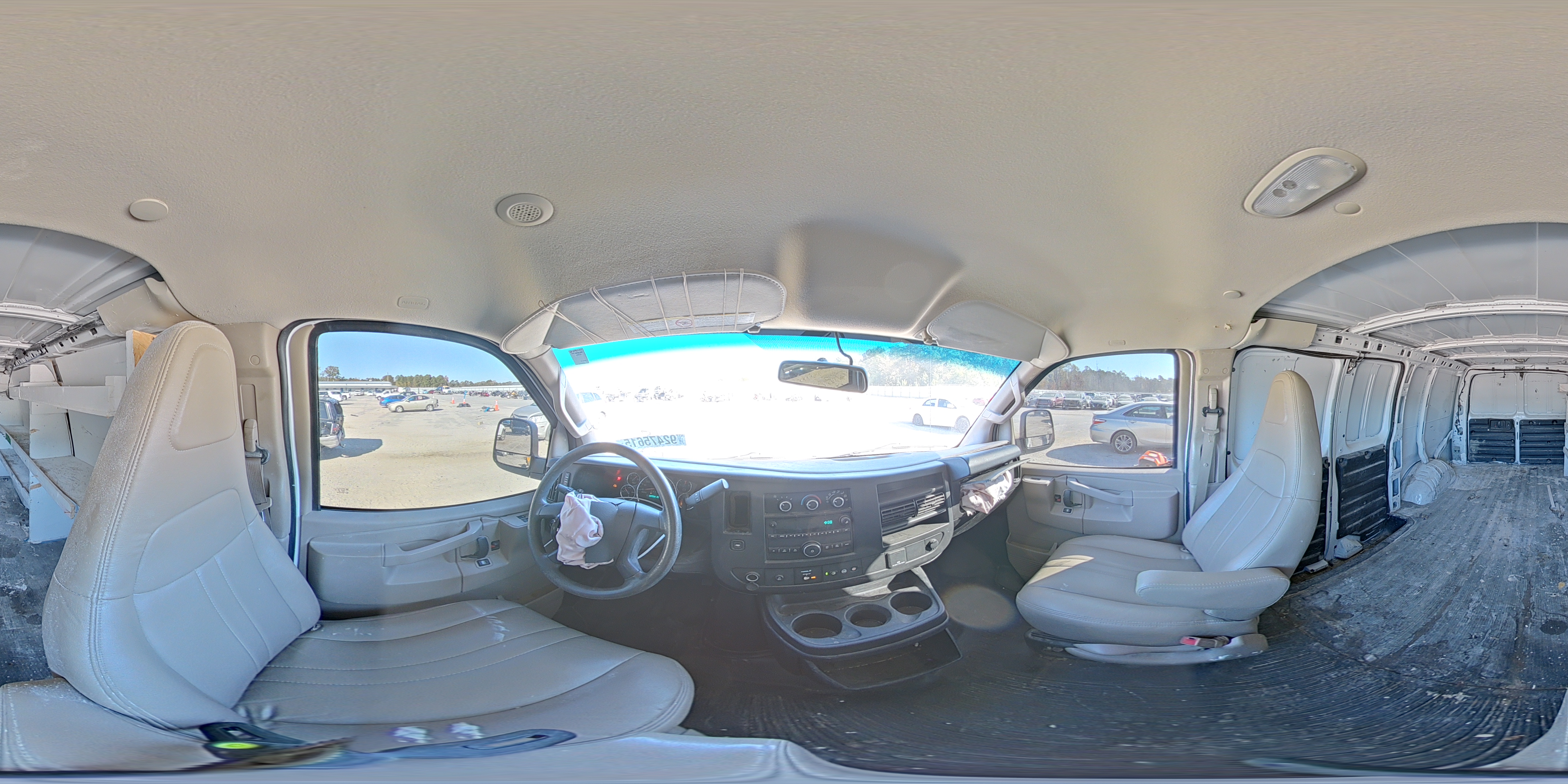 2020 Chevrolet Express G2500 VIN: 1GCWGAFP0L1151337 Lot: 92475615