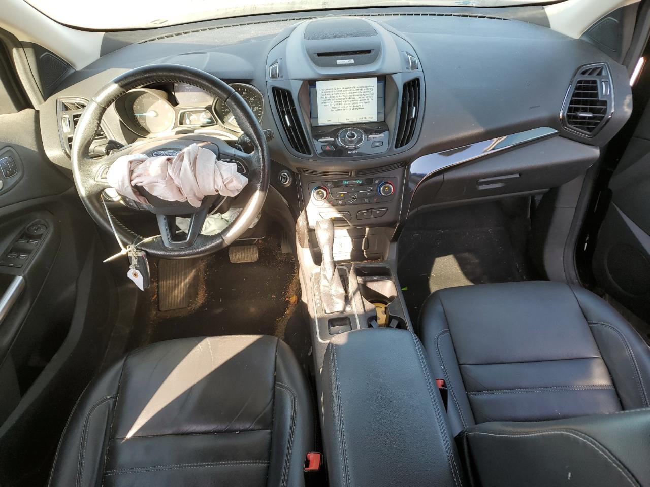 2017 Ford Escape Titanium VIN: 1FMCU9JDXHUD76812 Lot: 92005545