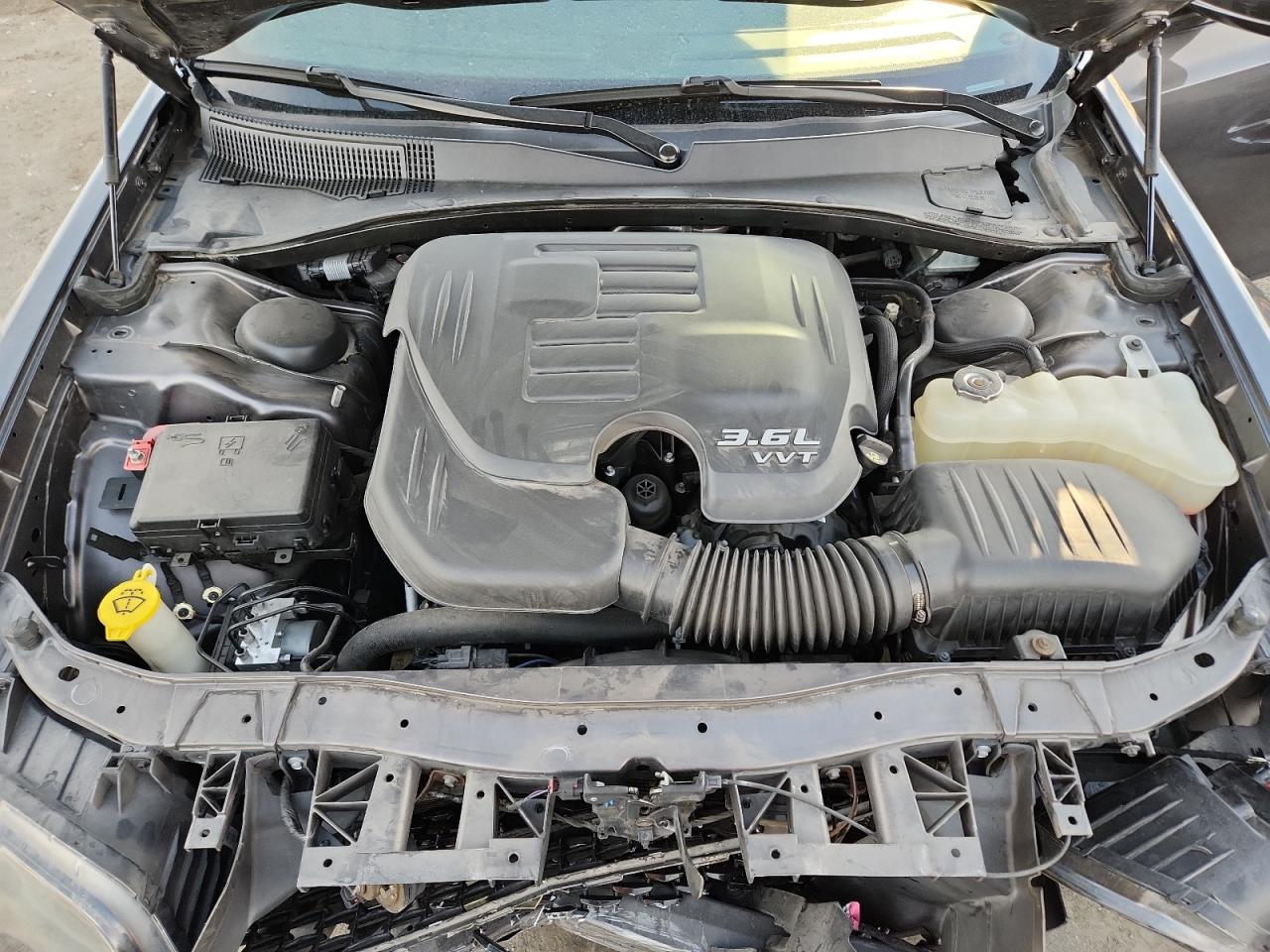 2018 Chrysler 300 S VIN: 2C3CCABG2JH245100 Lot: 93265915