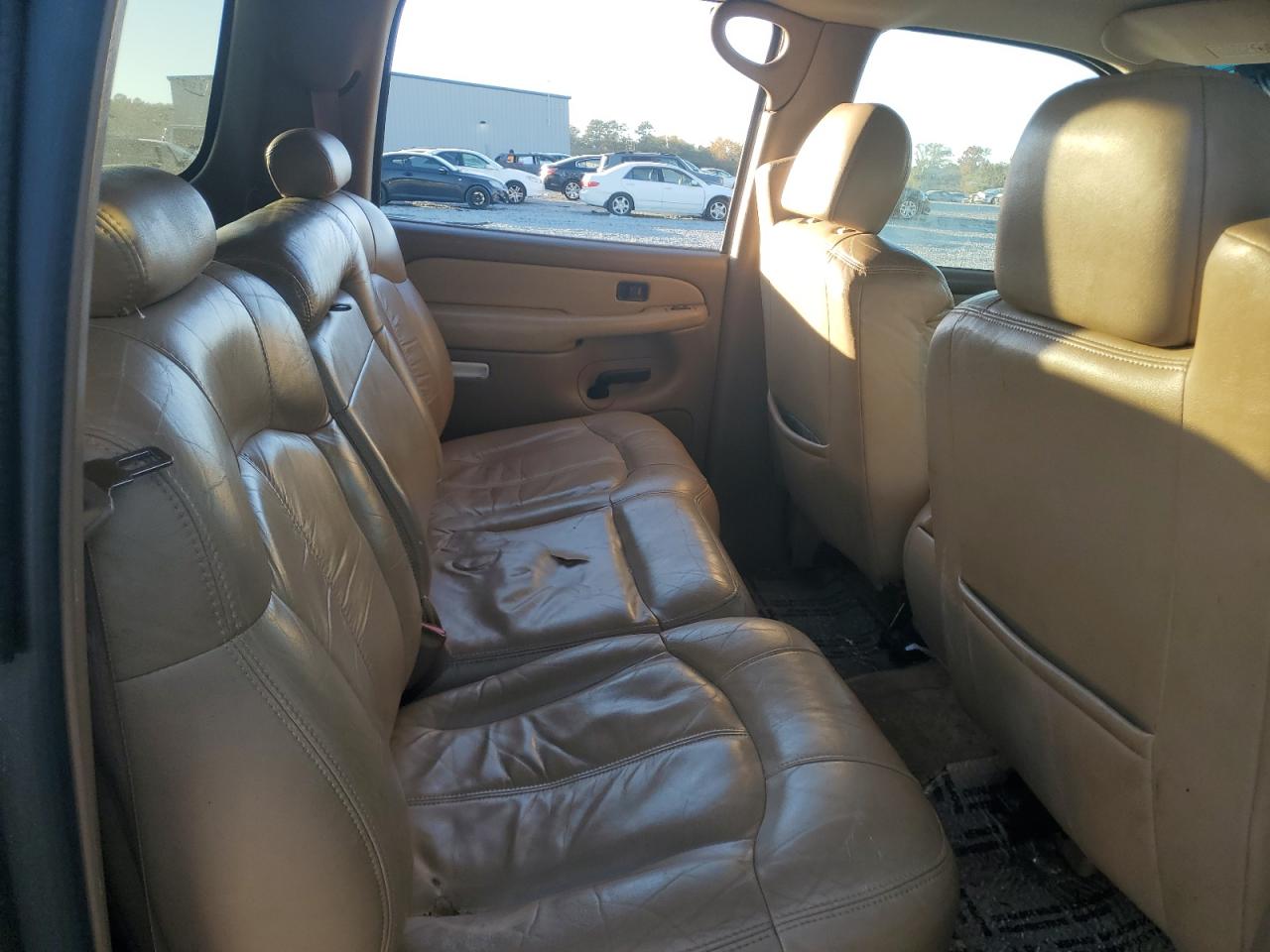 2000 Chevrolet Suburban K1500 VIN: 3GNFK16T7YG129525 Lot: 91126885