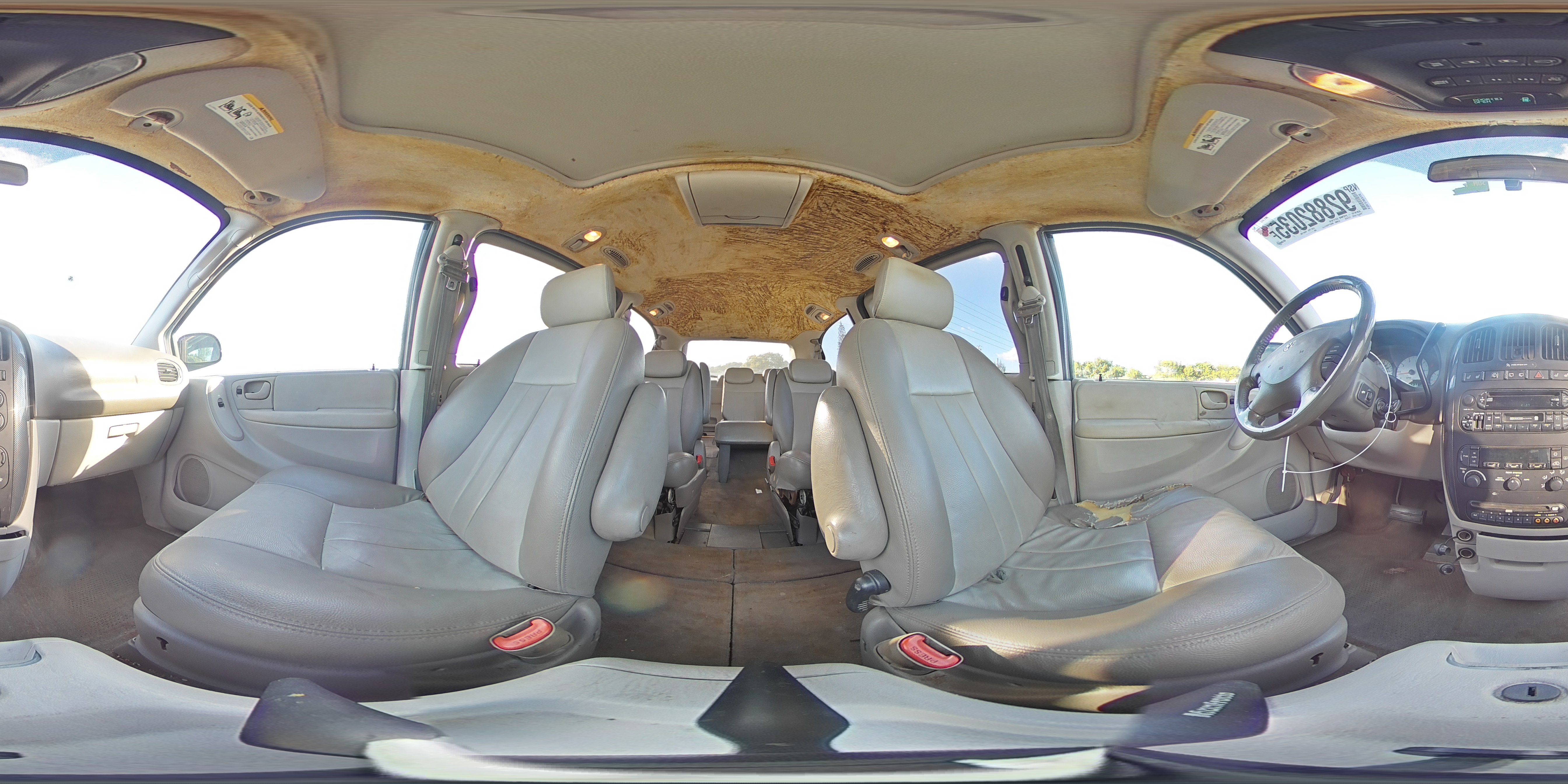 2005 Dodge Grand Caravan Sxt VIN: 2D4GP44L35R389349 Lot: 92882035