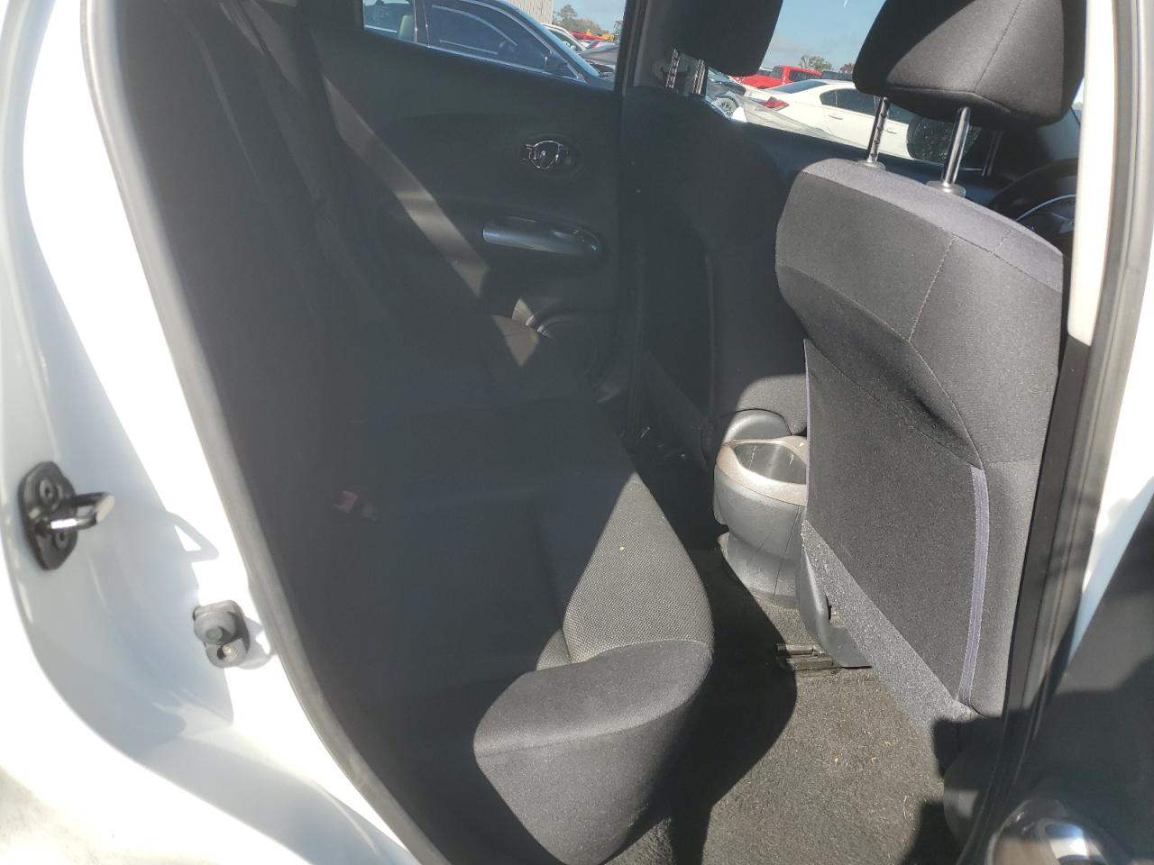 2013 Nissan Juke S VIN: JN8AF5MRXDT215516 Lot: 90887095